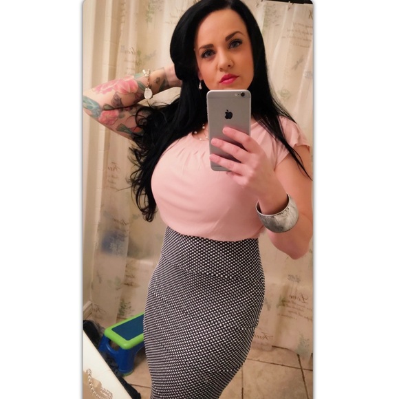 👗 women’s dress - Picture 2 of 2